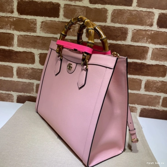 First bag ru GUCCI Diana medium bag tote 0811